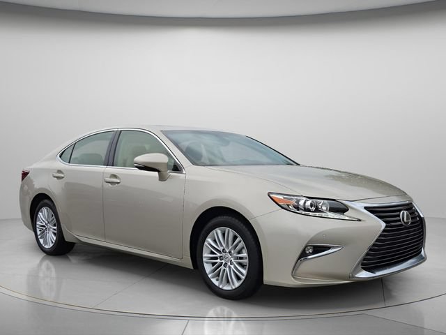 Used 2016 Lexus ES 350 w/ Premium Package w/Wood Trim FWD image 9