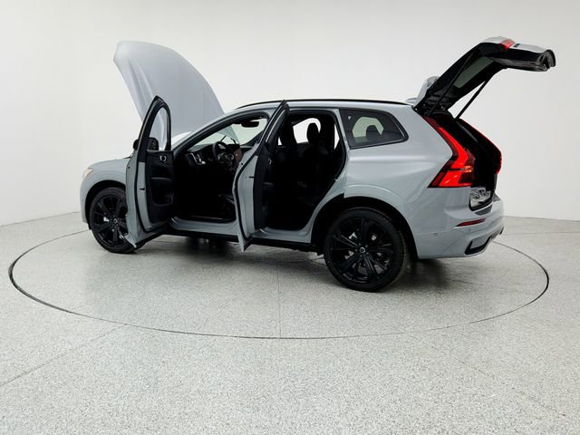 New 2026 Volvo XC60 B5 Ultra w/ Climate Package image 12