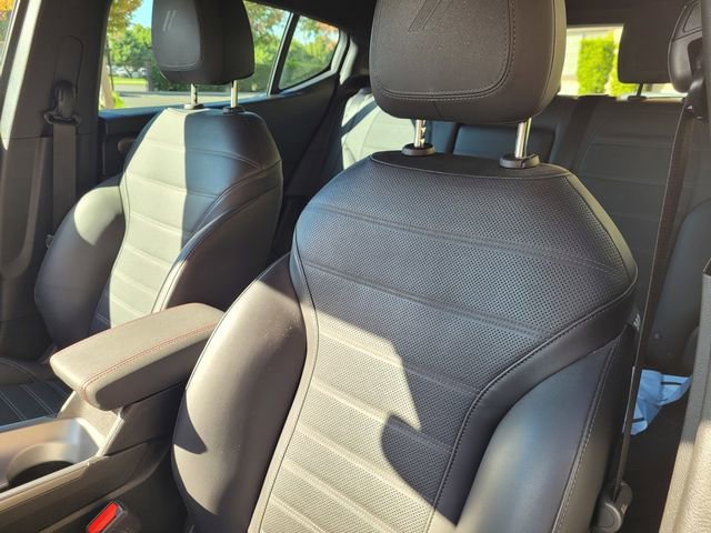 Used 2024 Dodge Hornet R/T Plus w/ R/T Blacktop Package image 13