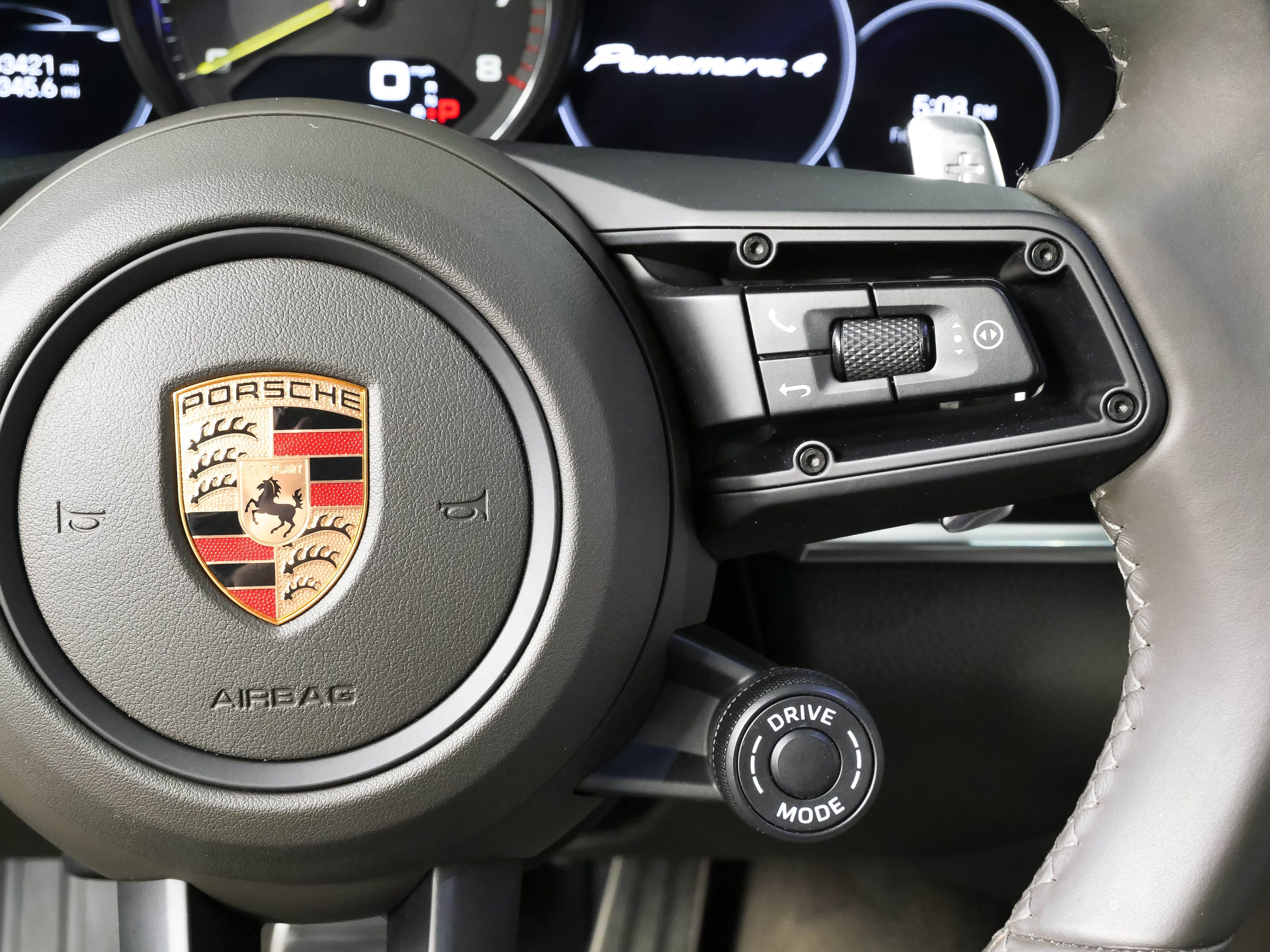 Certified 2023 Porsche Panamera AWD/4WD image 12