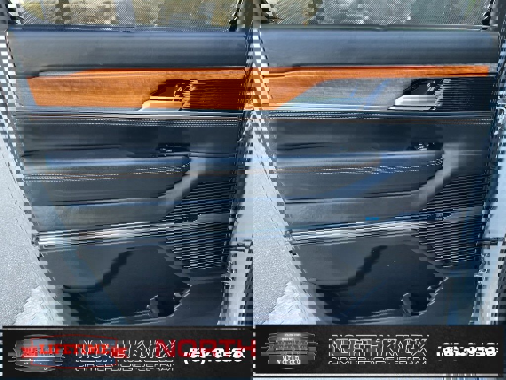 Used 2024 Jeep Grand Wagoneer L Series III image 18