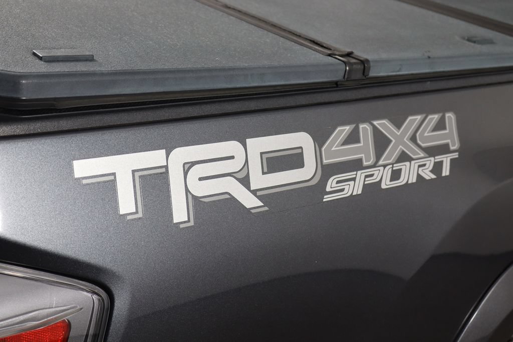 Used 2020 Toyota Tacoma TRD Sport AWD/4WD image 46