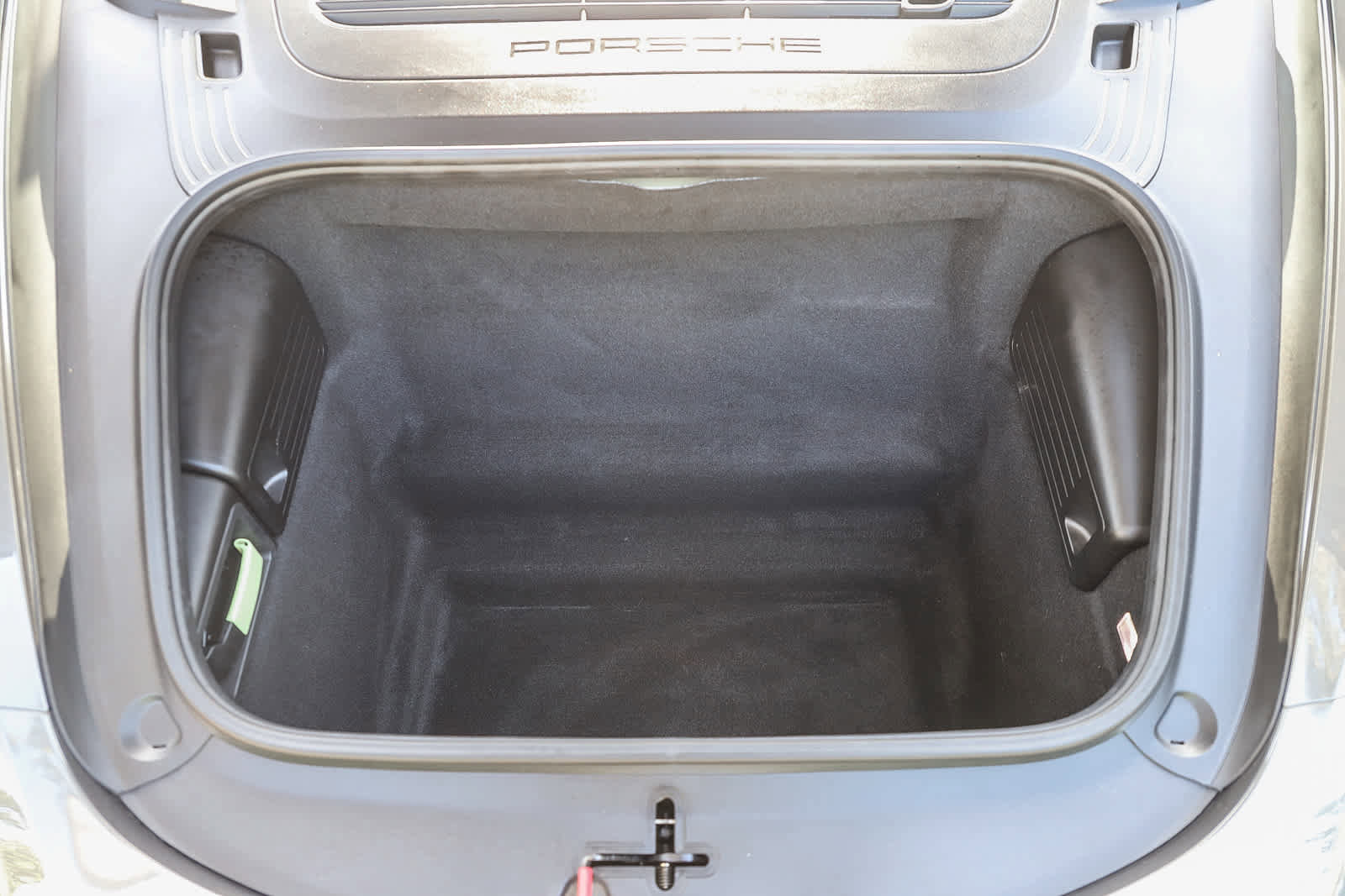 Used 2021 Porsche 718 Cayman RWD image 58