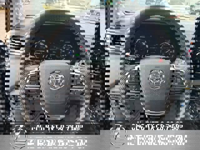 Used 2022 Toyota Sienna Limited AWD/4WD image 25