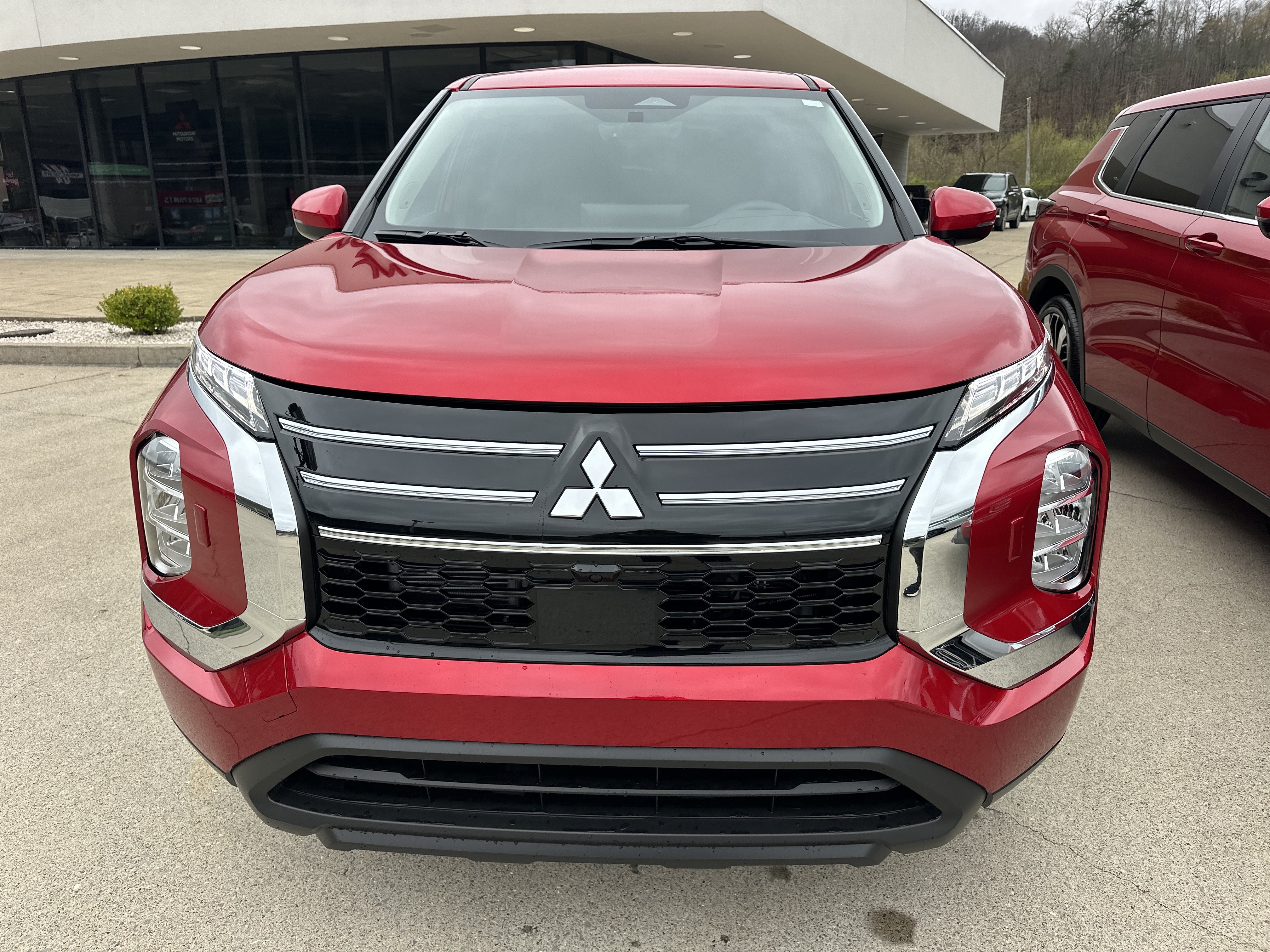 New 2026 Mitsubishi Outlander ES AWD/4WD image 7
