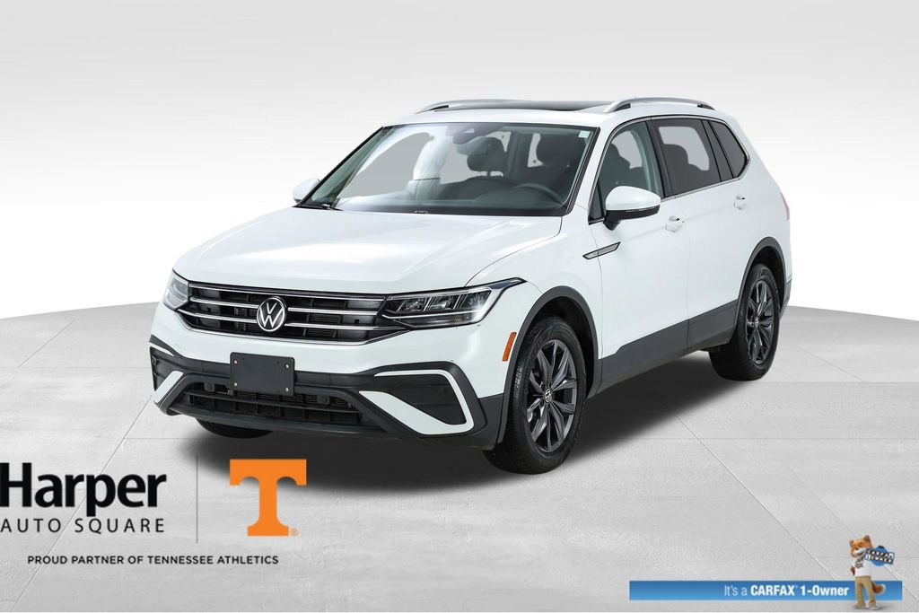 Used 2022 Volkswagen Tiguan SE w/ Panoramic Sunroof Package