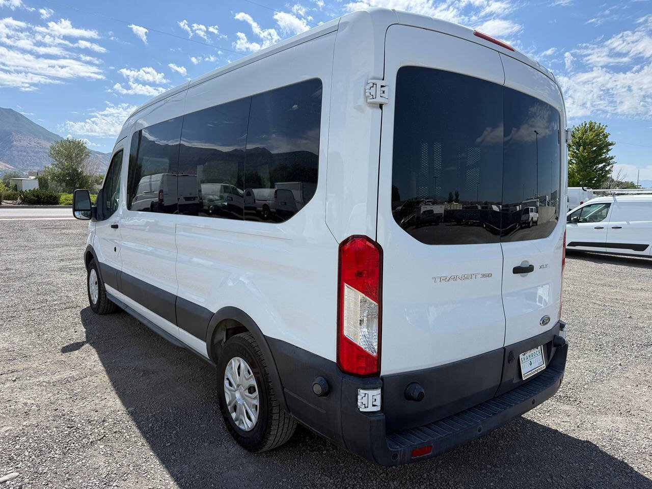 Used 2016 Ford Transit 350 XLT RWD image 5