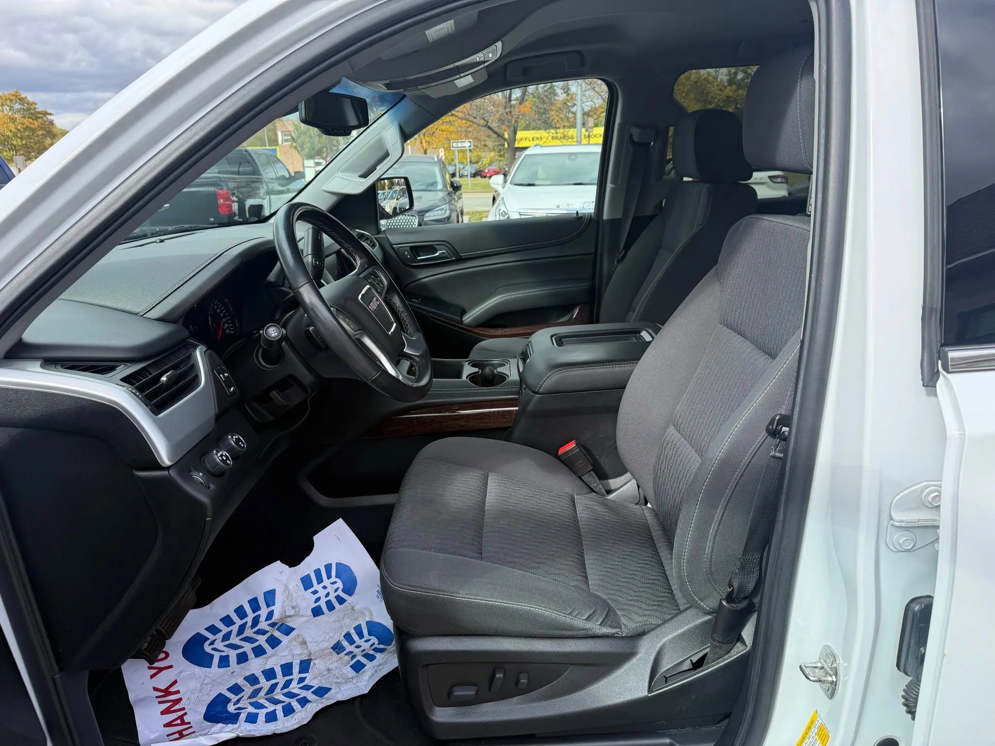 Used 2019 GMC Yukon SLE w/ SLE Value Package image 15