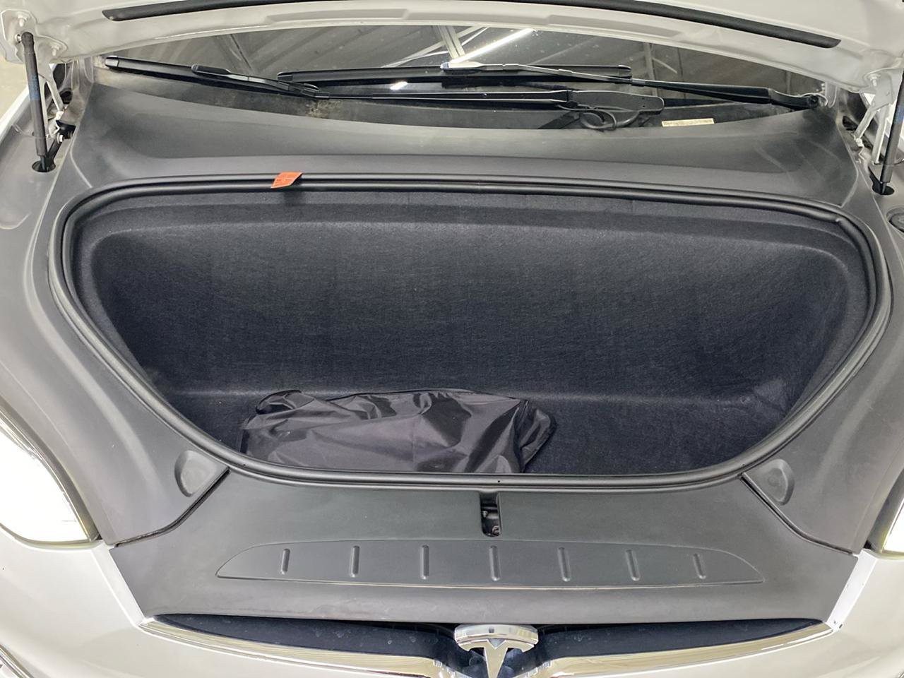 Used 2018 Tesla Model X 75D AWD/4WD image 18