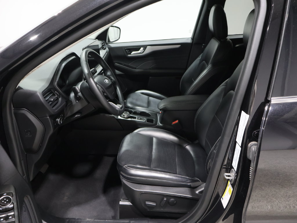 Used 2023 Ford Escape Platinum AWD/4WD image 11