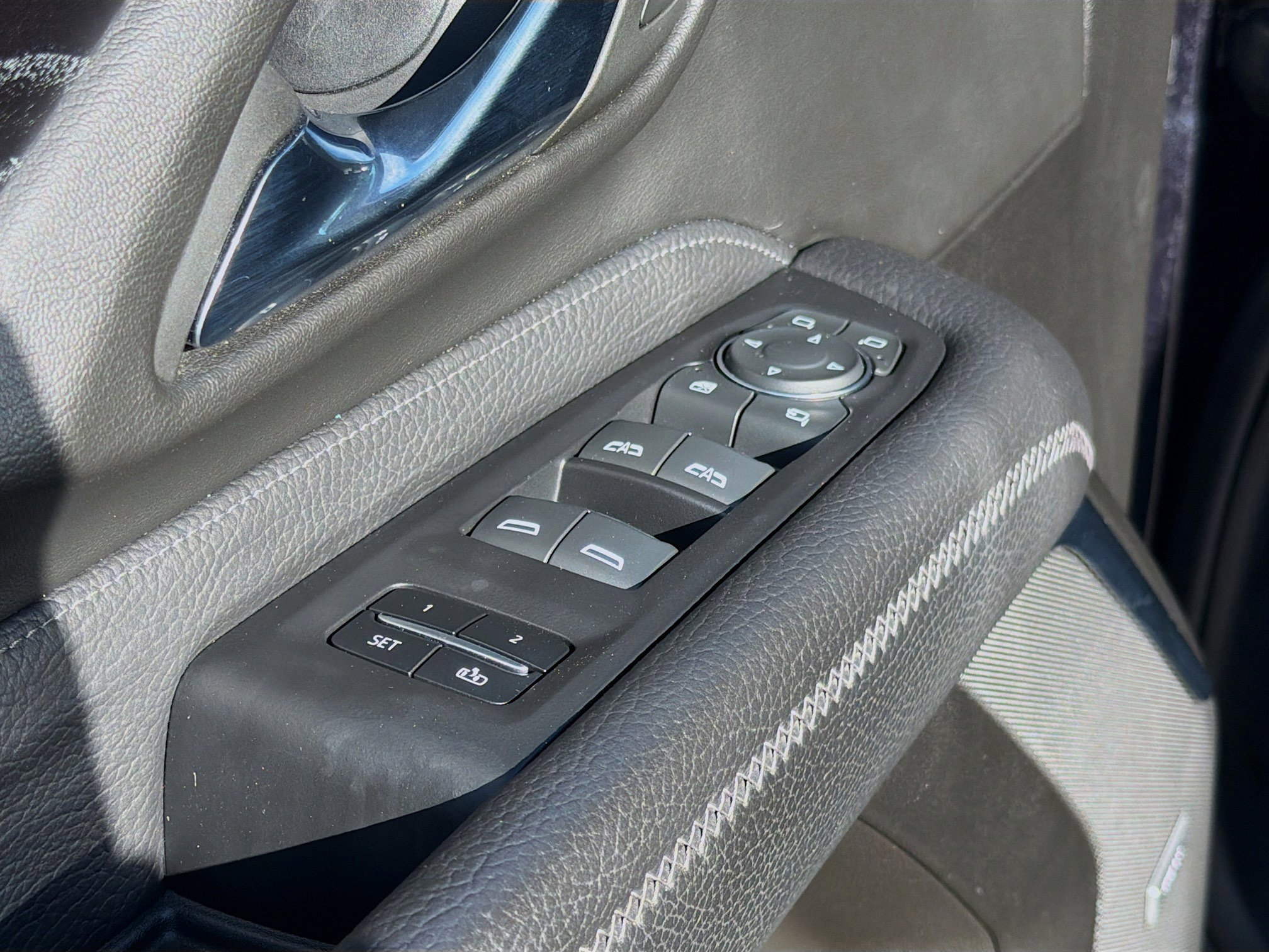 Used 2023 GMC Yukon Denali image 25