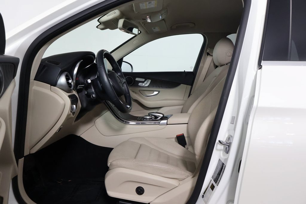 Used 2019 Mercedes-Benz GLC 300 image 10