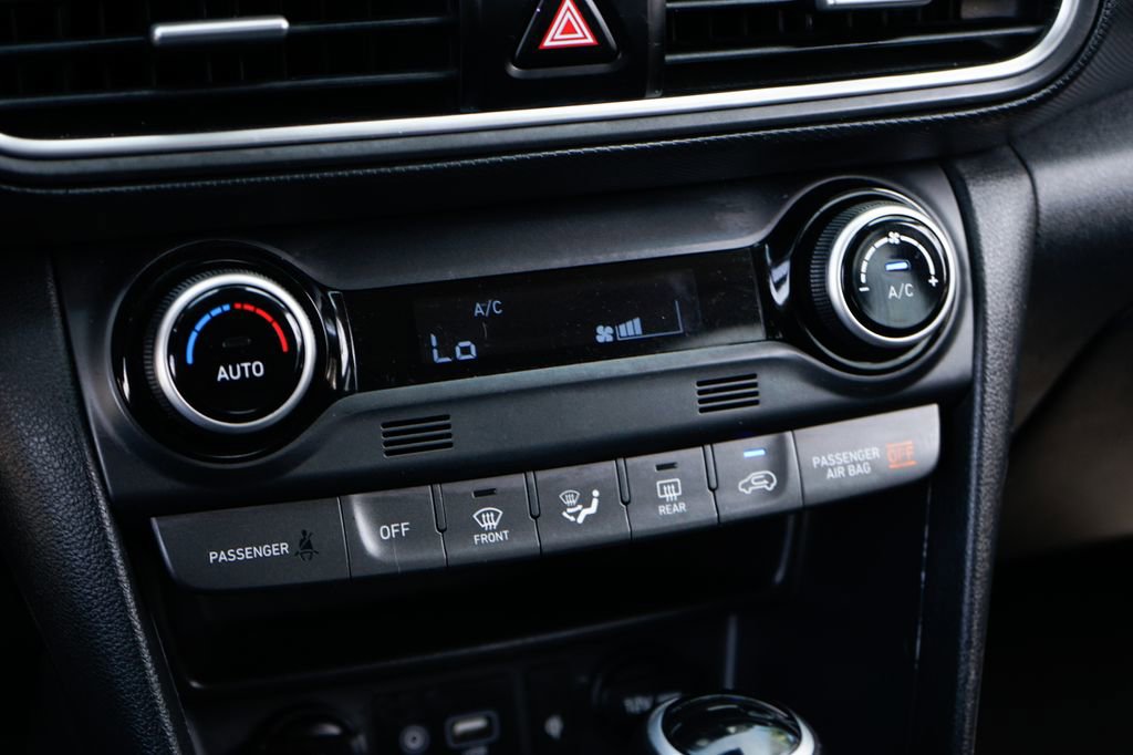 Used 2021 Hyundai Kona Limited FWD image 32