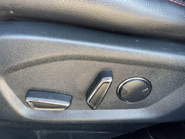 Used 2018 Ford Explorer XLT w/ Equipment Group 202A FWD image 24