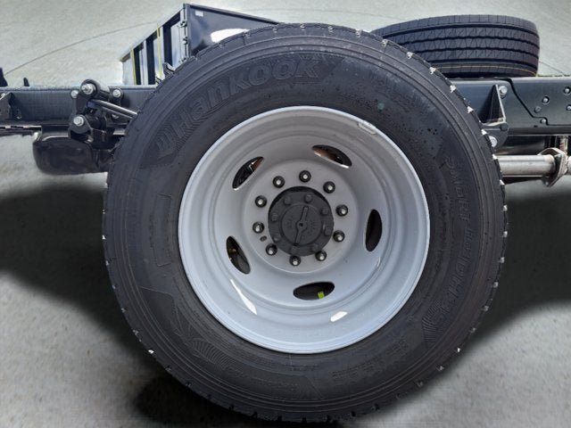 New 2026 Ford F600 4x4 Regular Cab Super Duty w/ XL Chrome Package image 7
