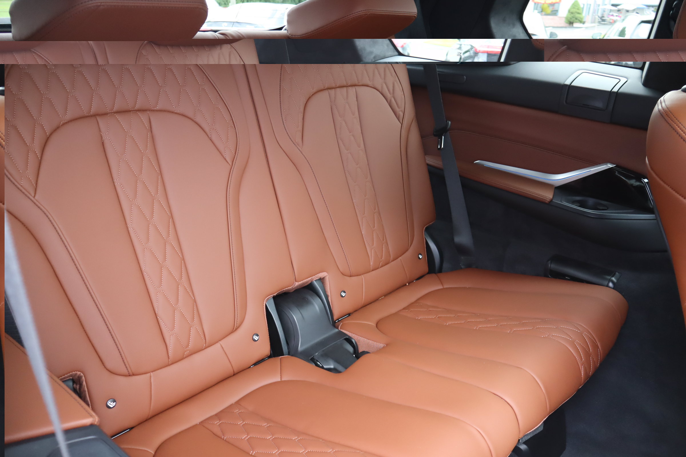 Used 2025 BMW X7 M60i AWD/4WD image 29