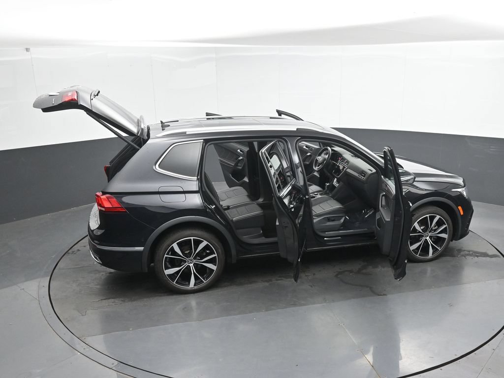 Used 2022 Volkswagen Tiguan SEL R-Line AWD/4WD image 49