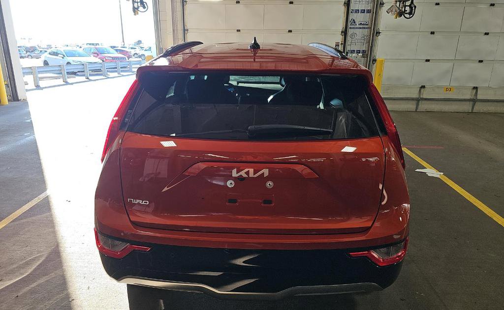 Certified 2023 Kia Niro Wind w/ Wind Preserve Package image 5