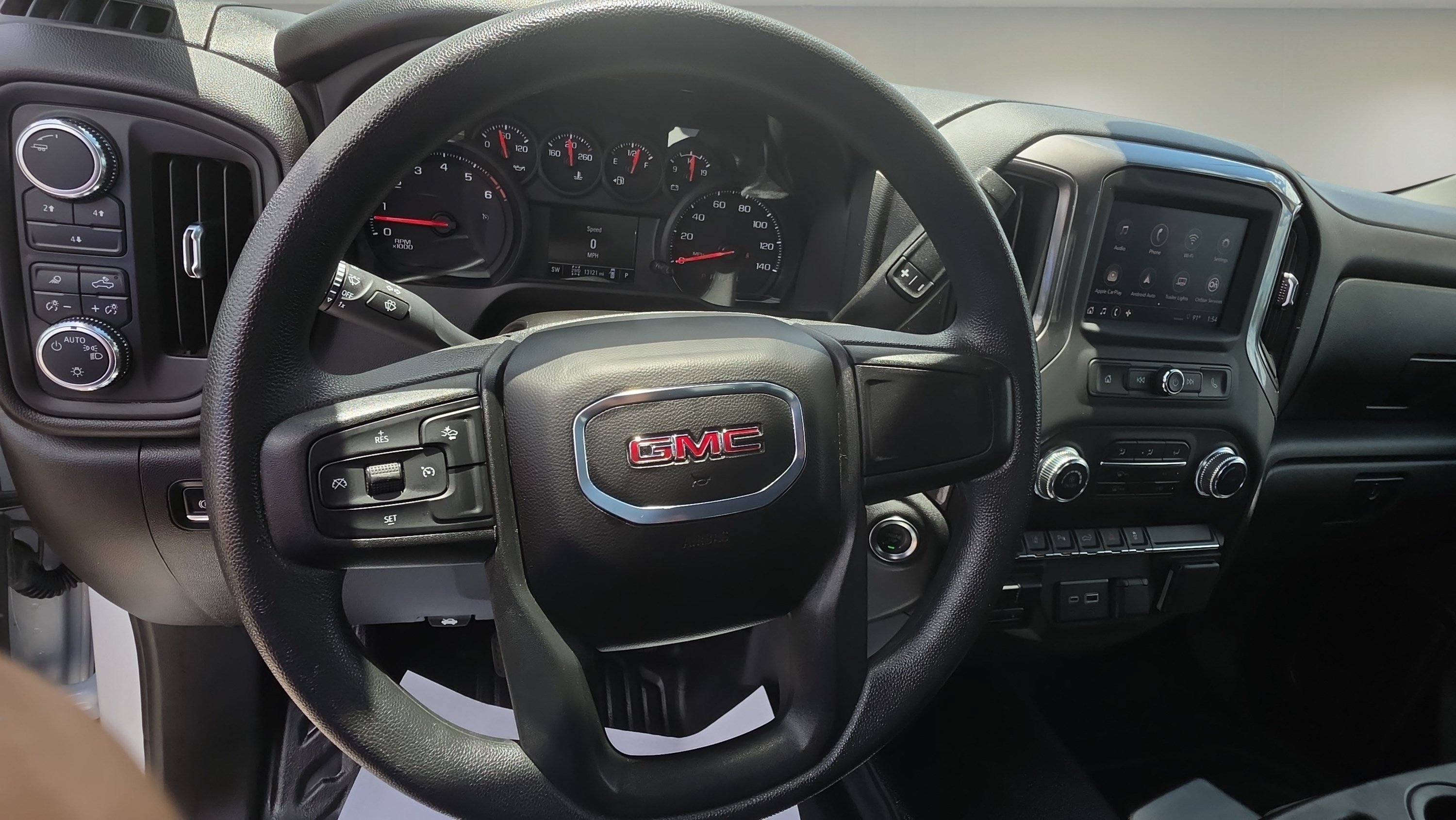 Used 2025 GMC Sierra 2500 Pro w/ 1SA Pro Safety Plus Package AWD/4WD image 10
