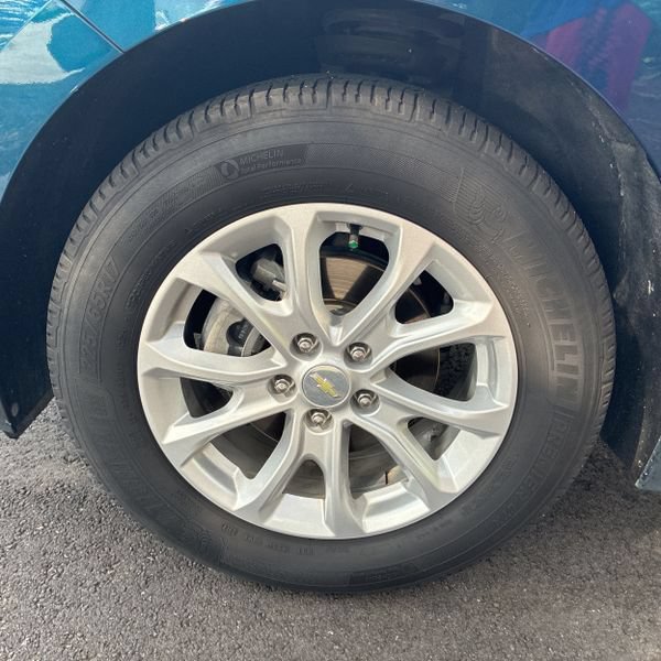 Used 2019 Chevrolet Equinox LT FWD image 22