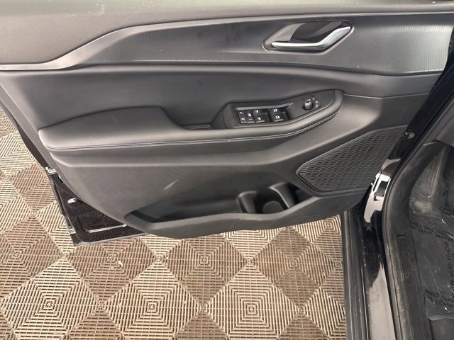 Used 2024 Jeep Grand Cherokee Altitude image 18