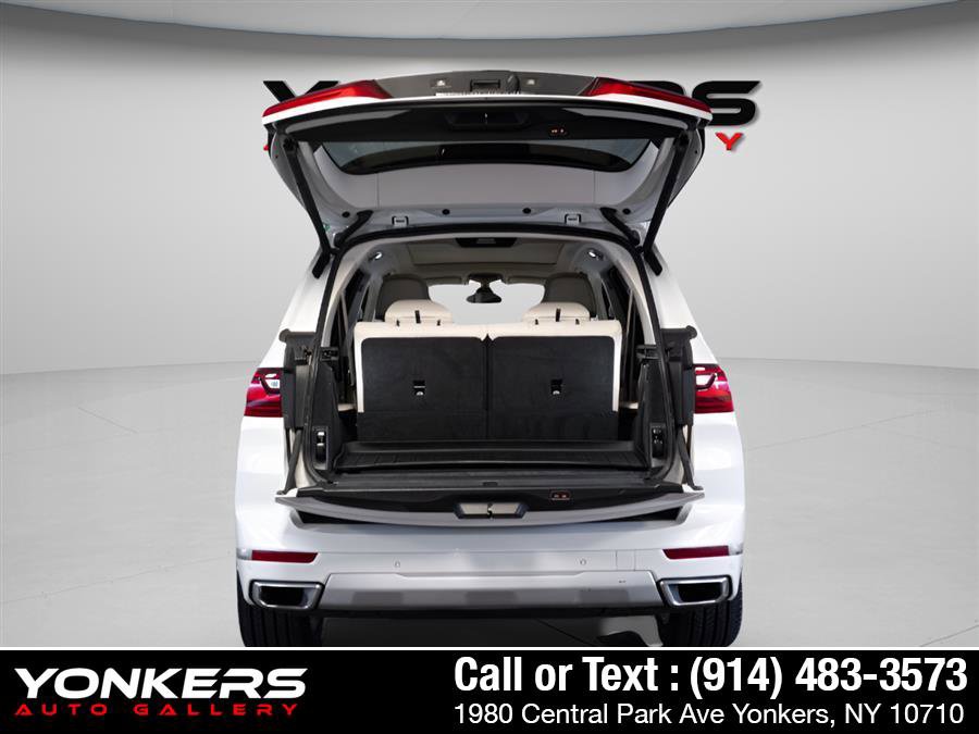Used 2022 BMW X7 xDrive40i w/ Executive Package image 55