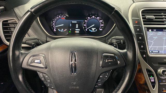 Used 2017 Lincoln MKX Select w/ Select Plus Package AWD/4WD image 16