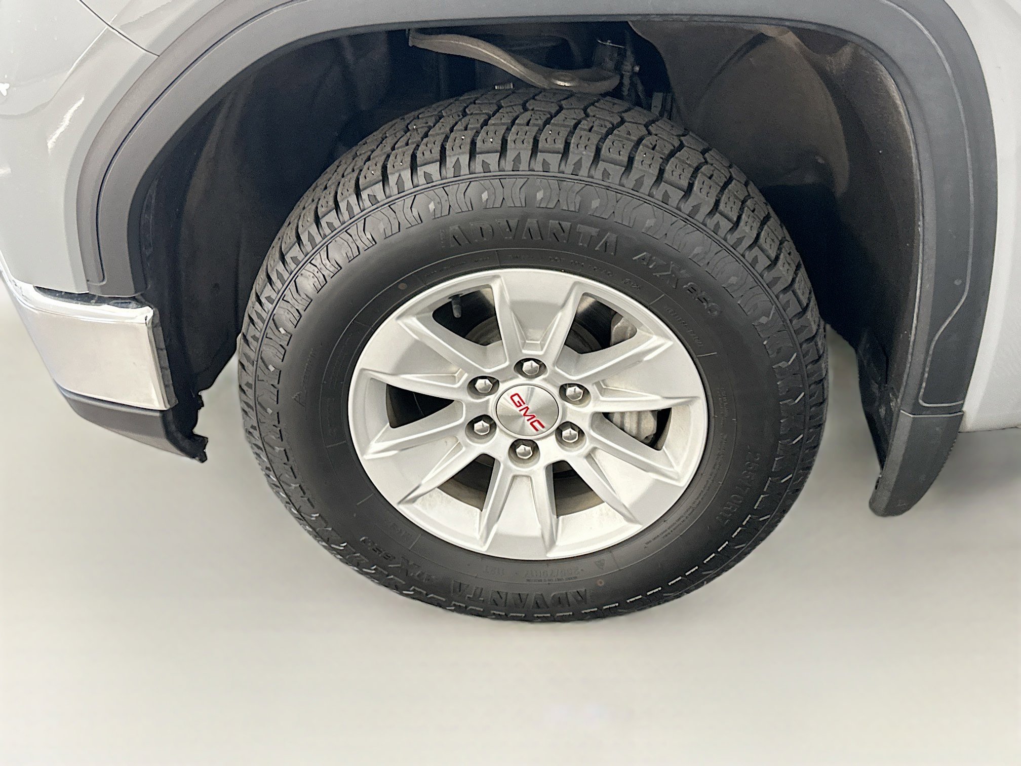 Used 2024 GMC Sierra 1500 SLE image 11