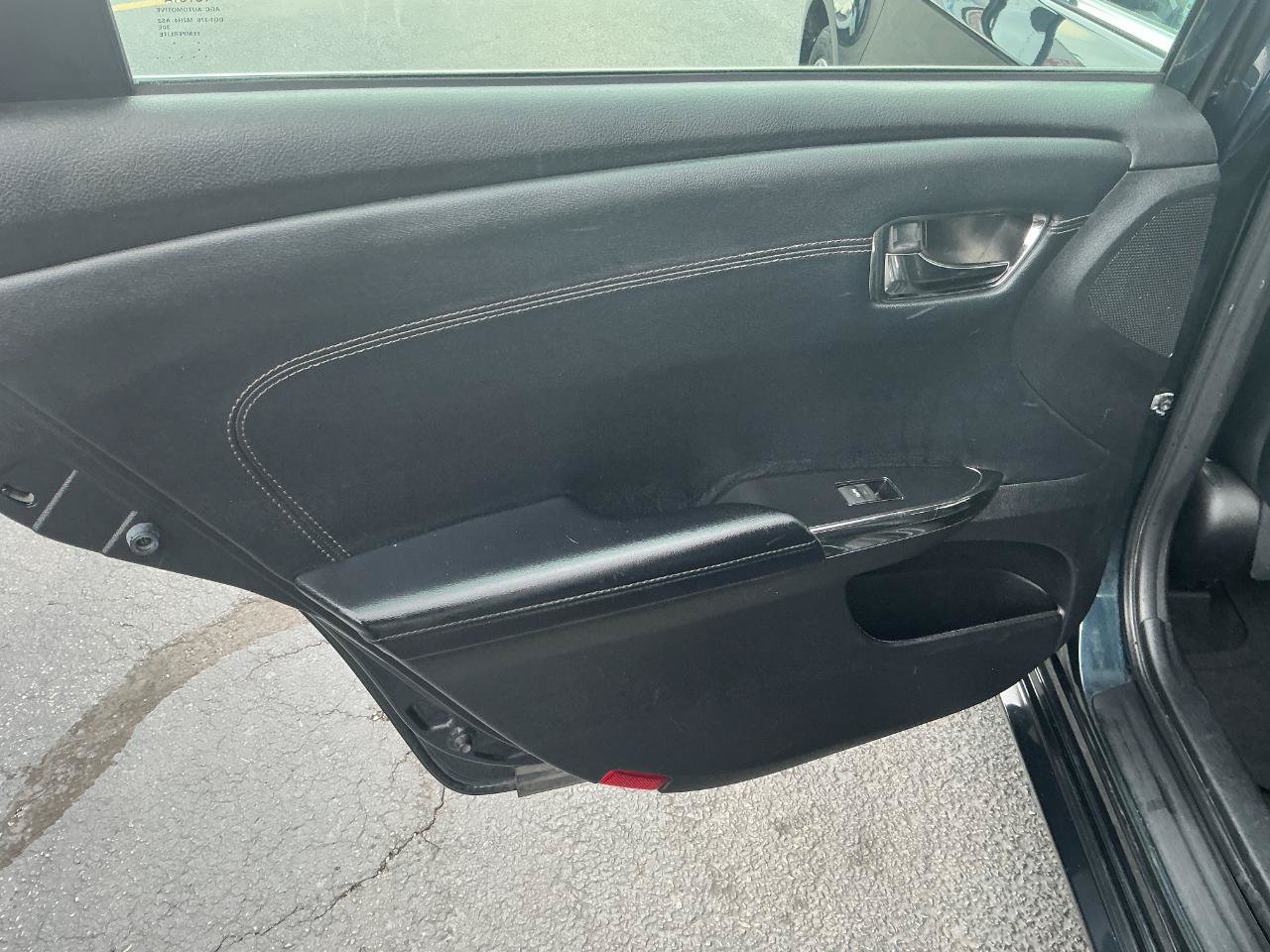 Used 2015 Toyota Avalon XLE Touring FWD image 18