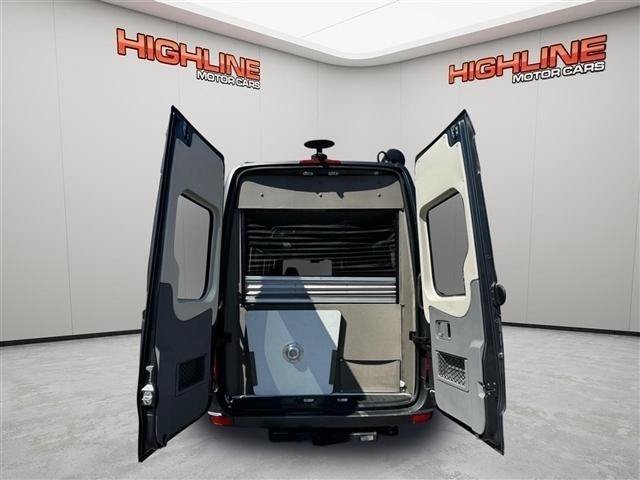 Used 2017 Mercedes-Benz Sprinter 3500 image 7
