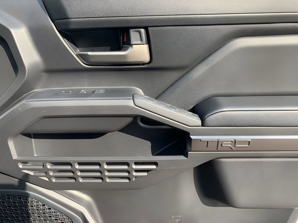 Used 2024 Toyota Tacoma TRD Off-Road w/ TRD Off Road Upgrade Package image 18