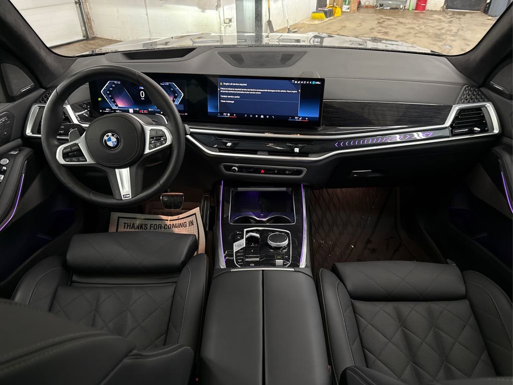 Certified 2025 BMW X7 xDrive40i w/ M Sport Package image 23
