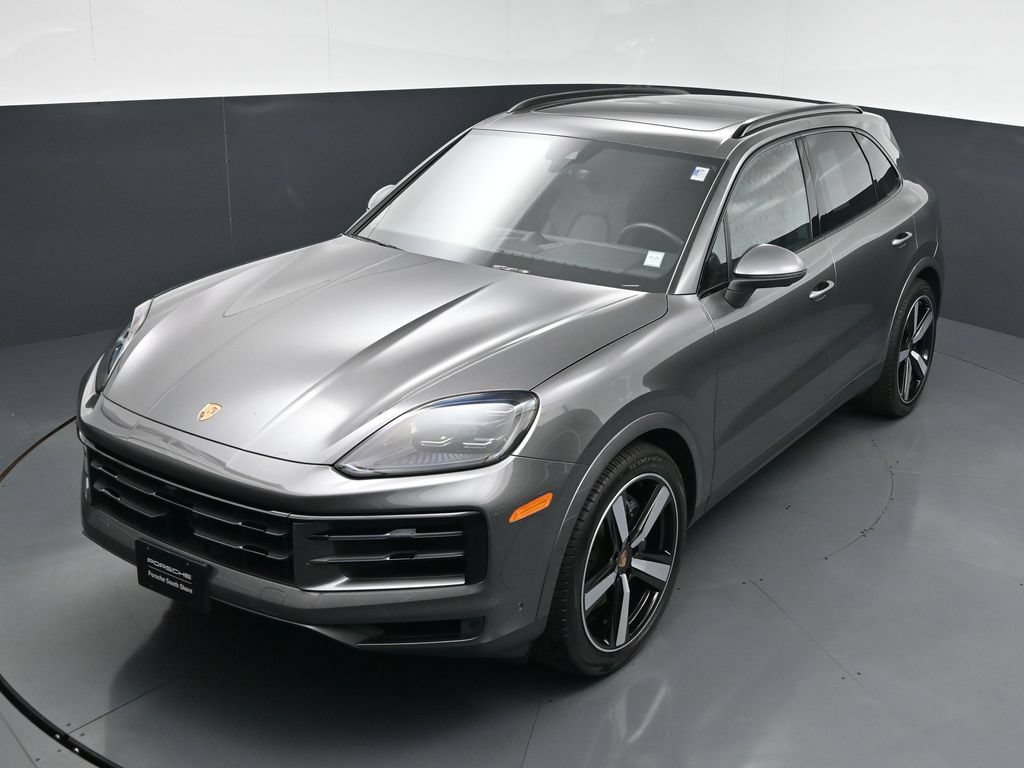 Certified 2025 Porsche Cayenne AWD/4WD image 15