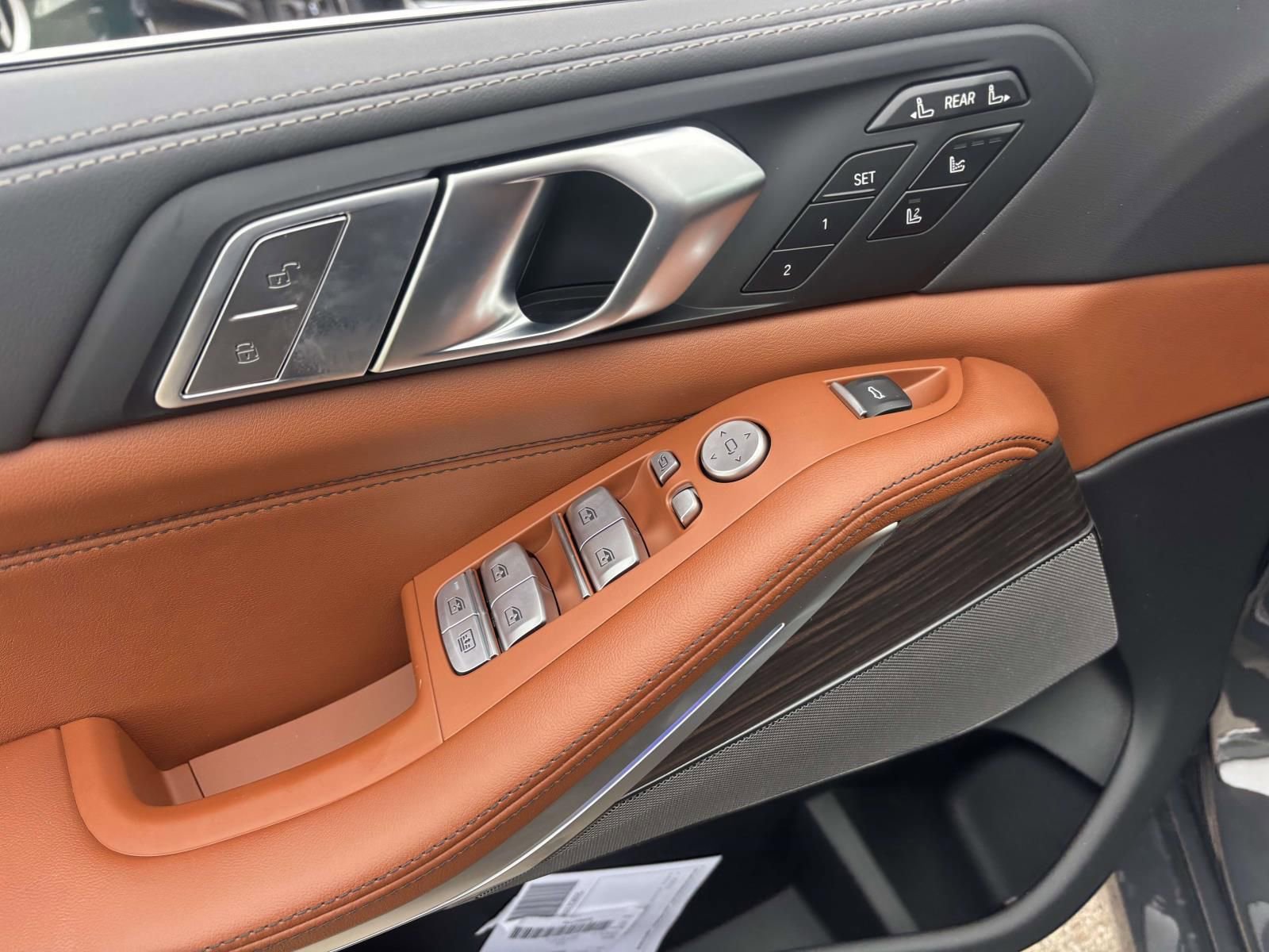 New 2026 BMW X7 xDrive40i w/ Executive Package image 13