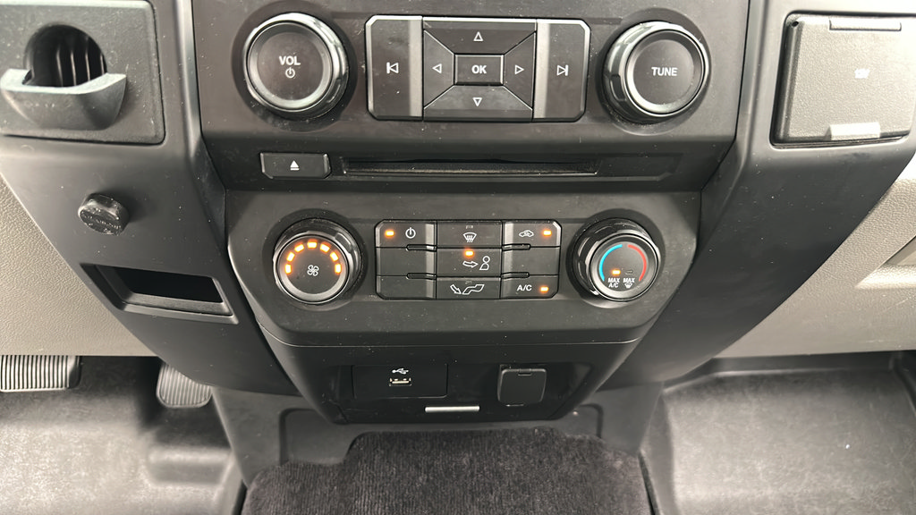 Used 2016 Ford F150 XL w/ Equipment Group 101A Mid RWD image 21