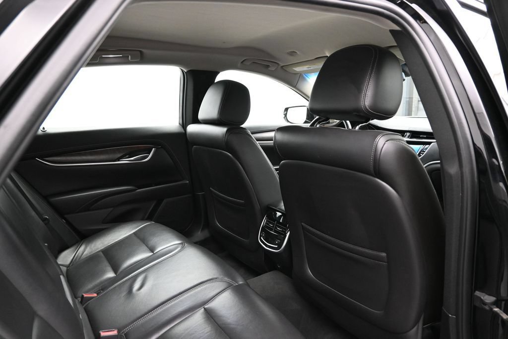 Used 2019 Cadillac XTS Luxury FWD image 32