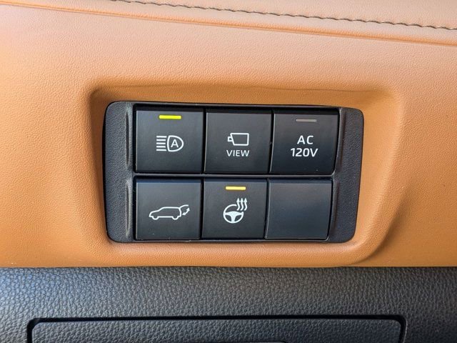 Used 2024 Toyota Highlander Platinum image 28