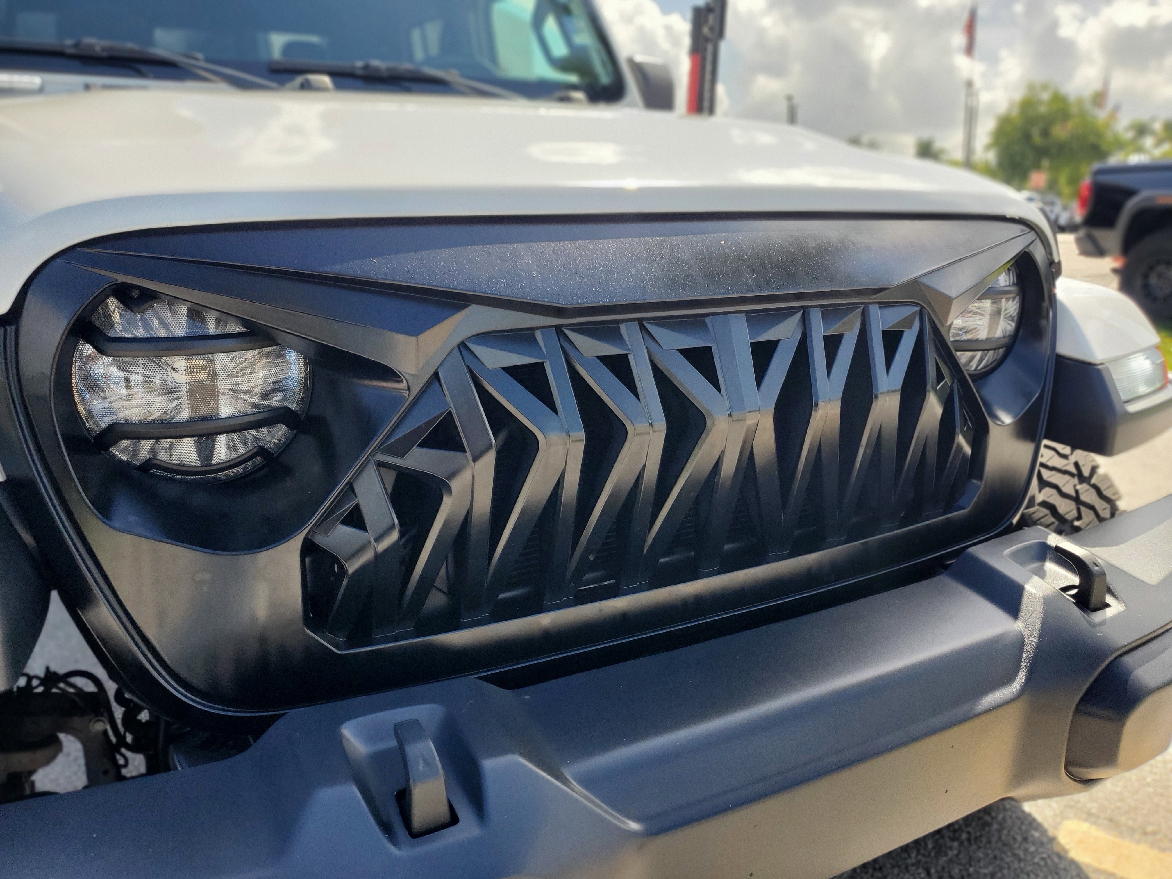 Used 2020 Jeep Gladiator Sport image 32