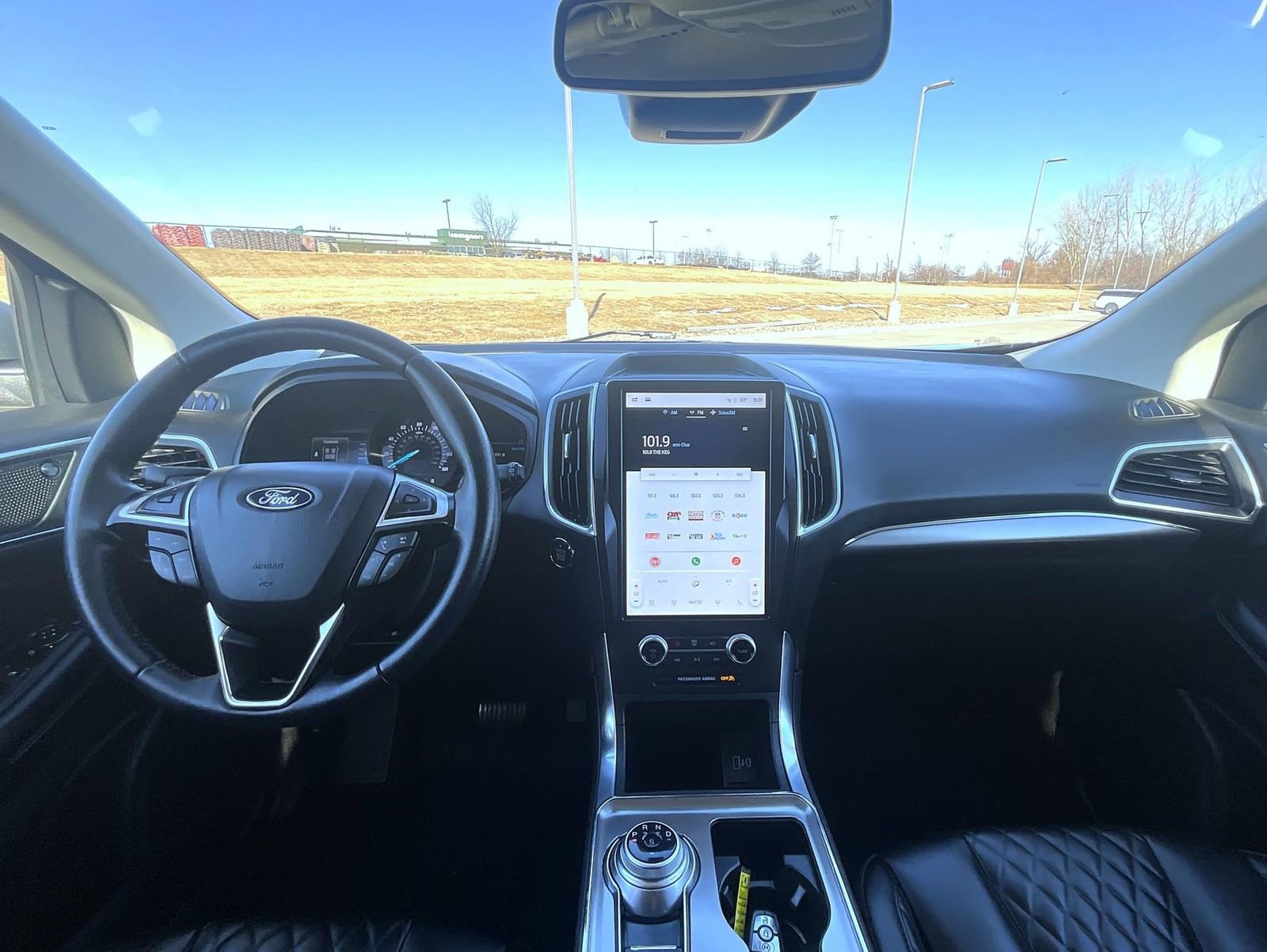 Used 2024 Ford Edge Titanium image 13