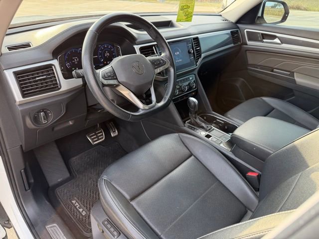 Used 2021 Volkswagen Atlas SEL R-Line image 11