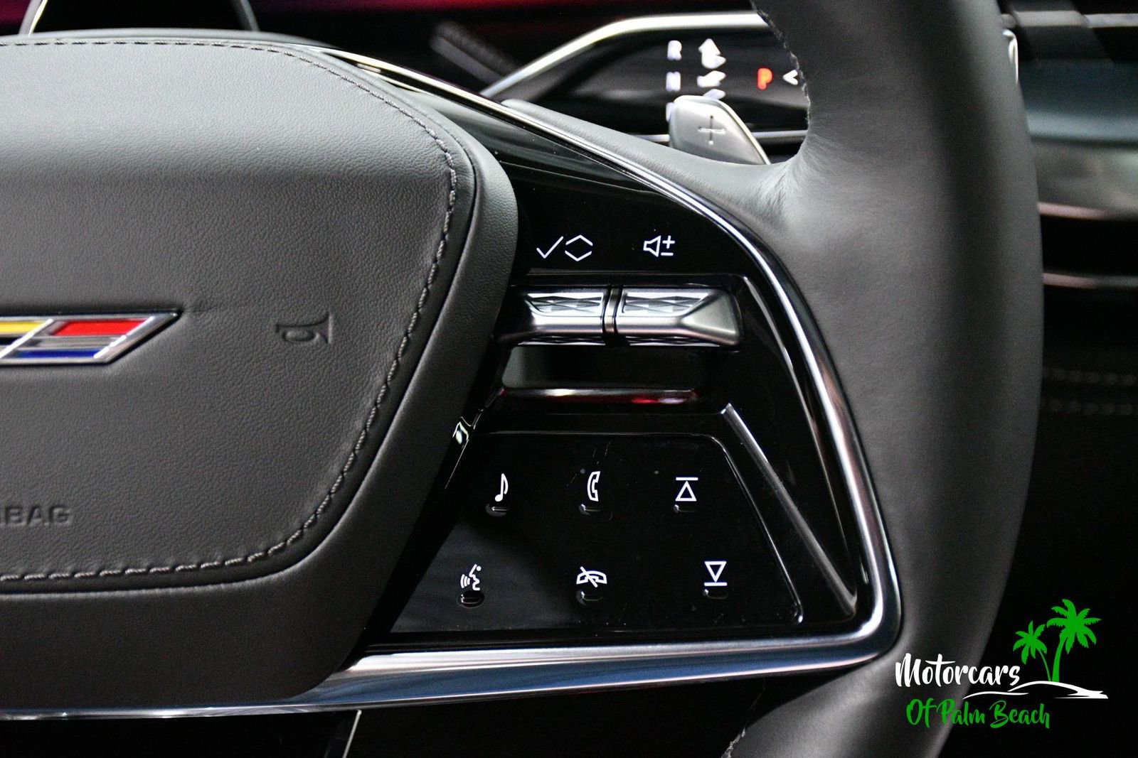 Used 2026 Cadillac Escalade V w/ LPO, ONYX Package image 37