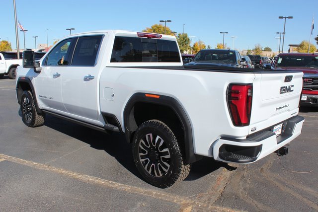 New 2026 GMC Sierra 2500 Denali Ultimate w/ Max Trailering Package image 16