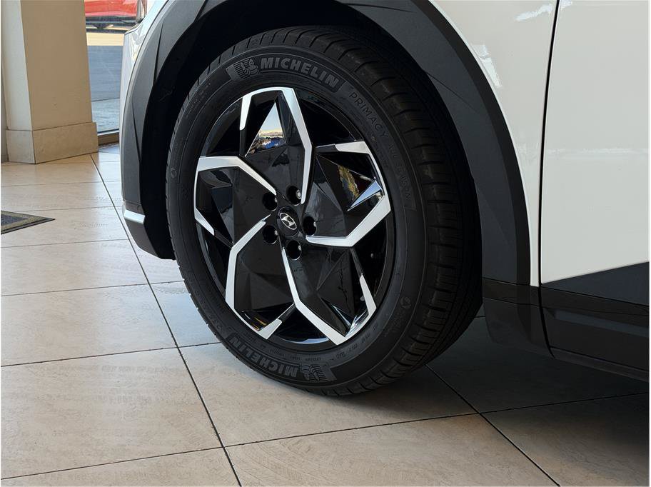 Used 2024 Hyundai Ioniq 5 SEL RWD image 9