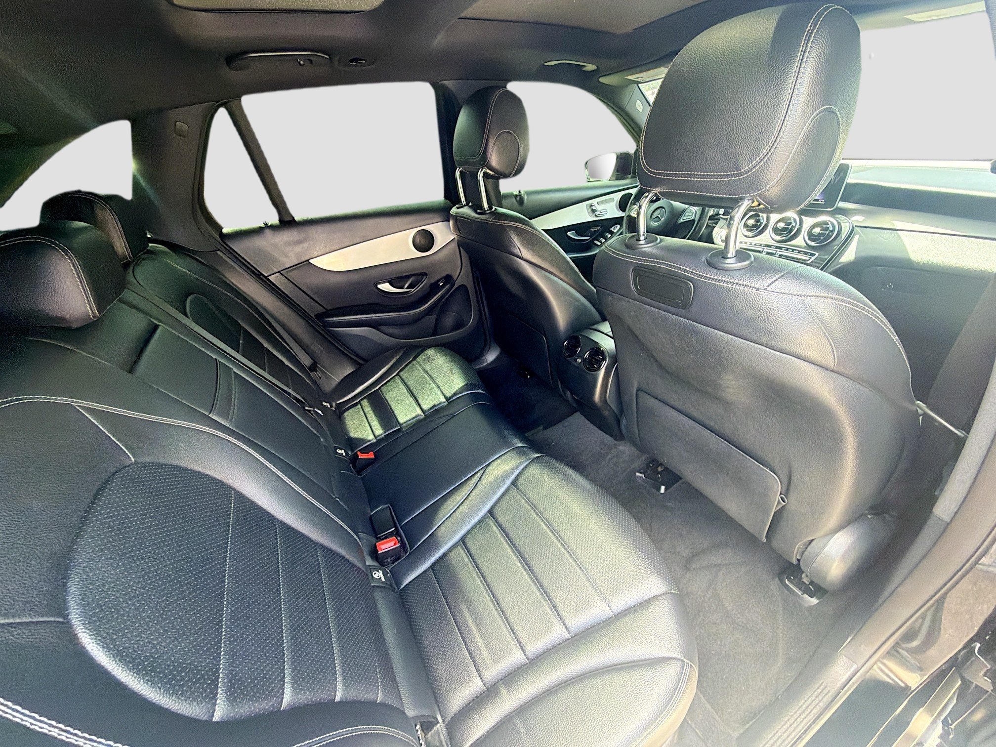 Used 2019 Mercedes-Benz GLC 300 4MATIC image 27