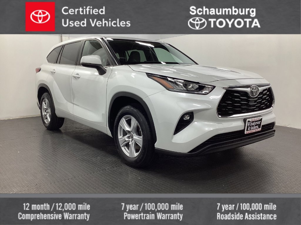 Used 2022 Toyota Highlander LE image 1