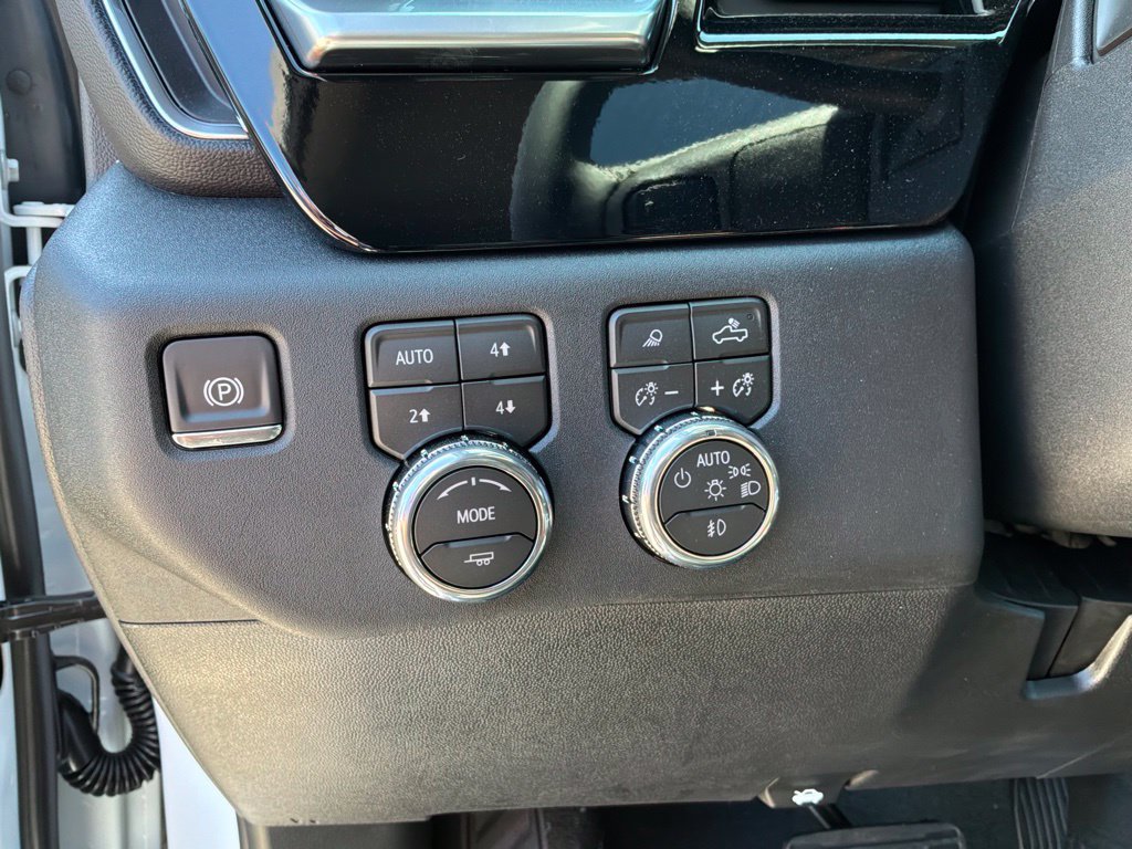 New 2026 GMC Sierra 3500 SLT AWD/4WD image 35