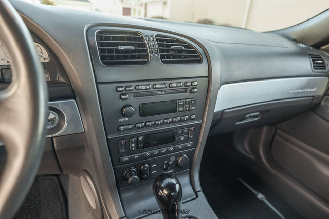 Used 2002 Ford Thunderbird Deluxe image 39
