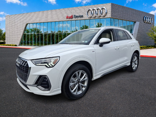 Certified 2025 Audi Q3 2.0T Premium Plus AWD/4WD image 3