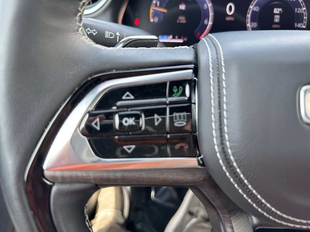 Certified 2023 Jeep Grand Cherokee Overland w/ Adv Protech Group III AWD/4WD image 18