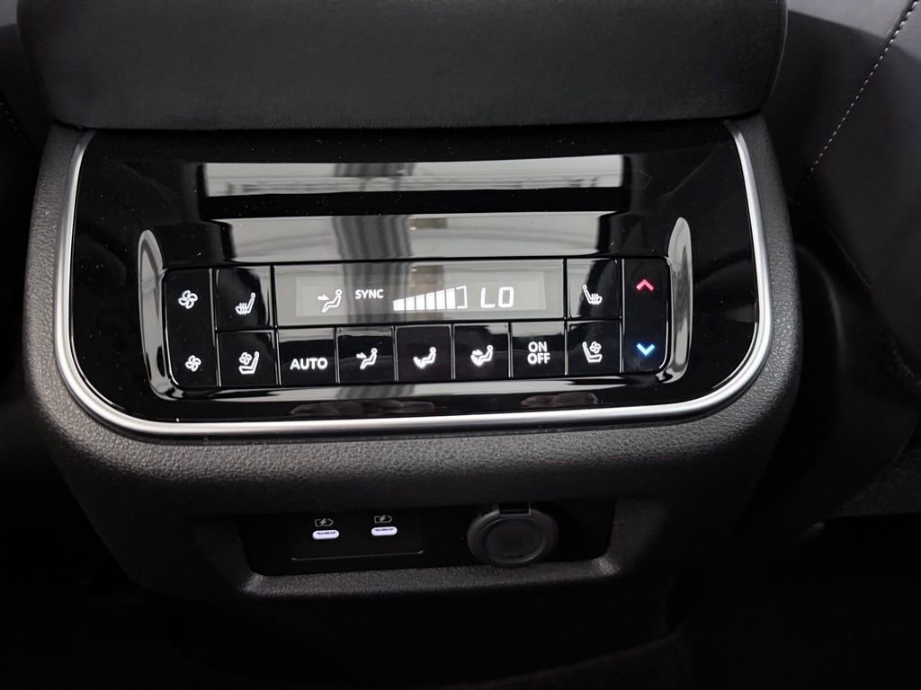 Certified 2025 INFINITI QX80 Sensory AWD/4WD image 35